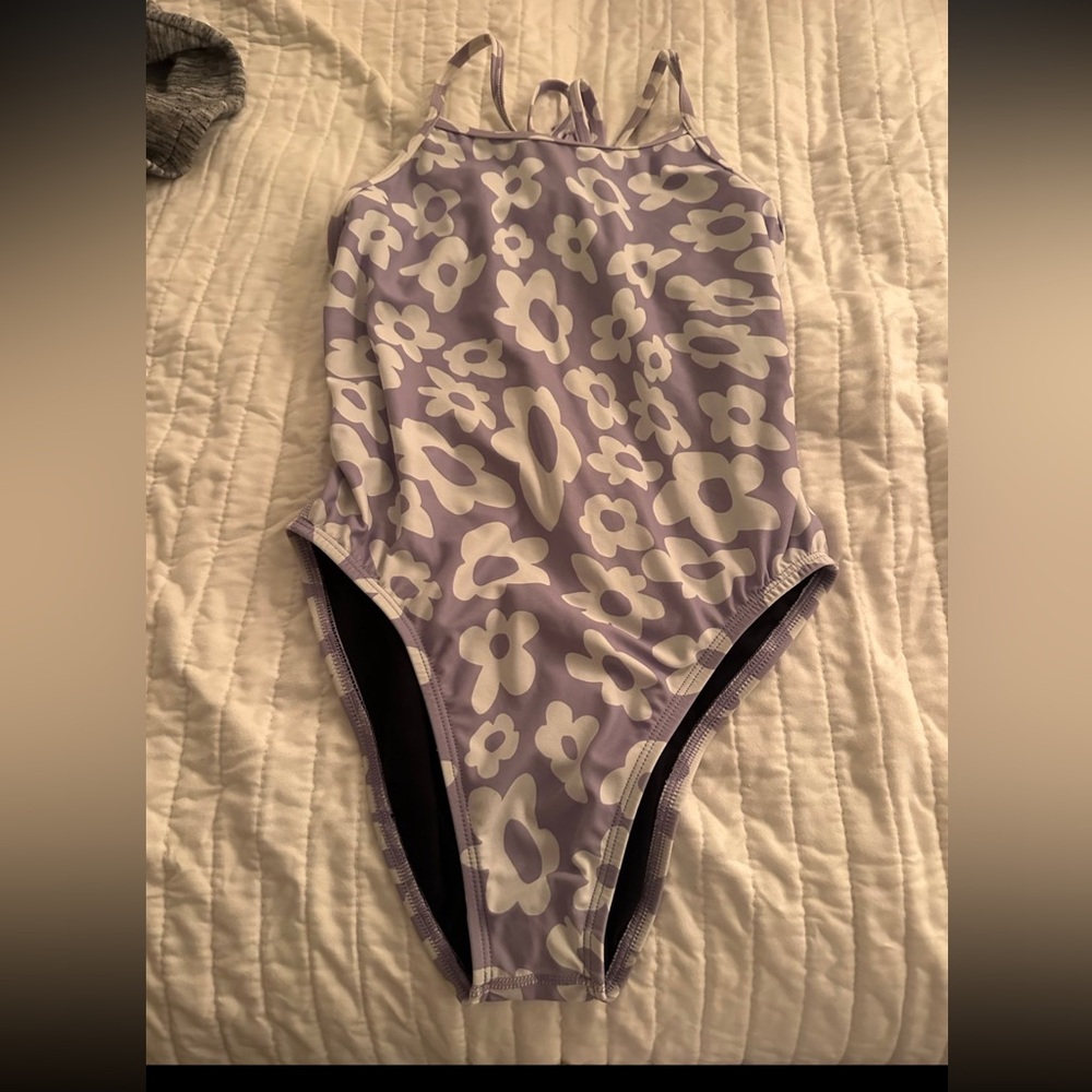 womens jolyn one piece swimsuit size 28